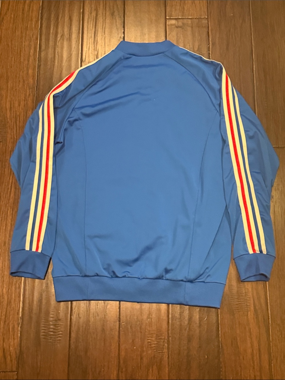 Mens adidas Originals Track Jacket with Red & White Sleeve Stripes size Medium - Picture 3 of 3